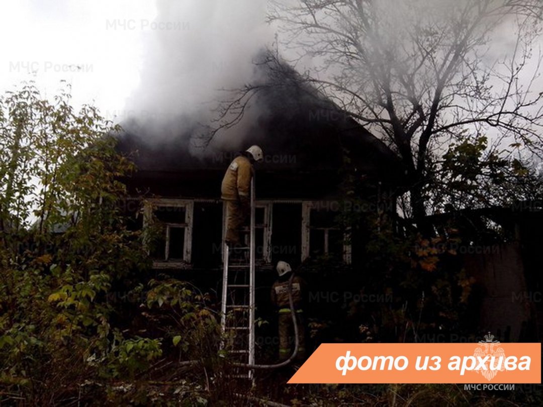 Пожарно-спасательные подразделения Ленинградской области ликвидировали пожар в Тихвинском районе
