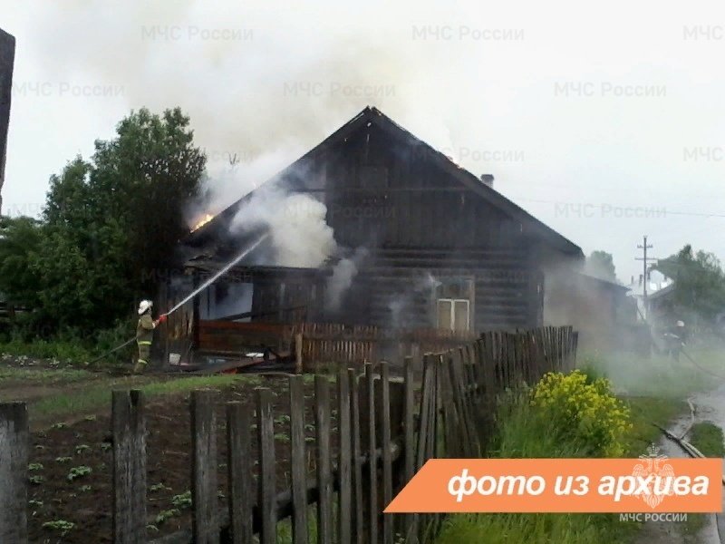 Пожарно-спасательное подразделение Ленинградской области ликвидировало пожар в Тихвинском районе